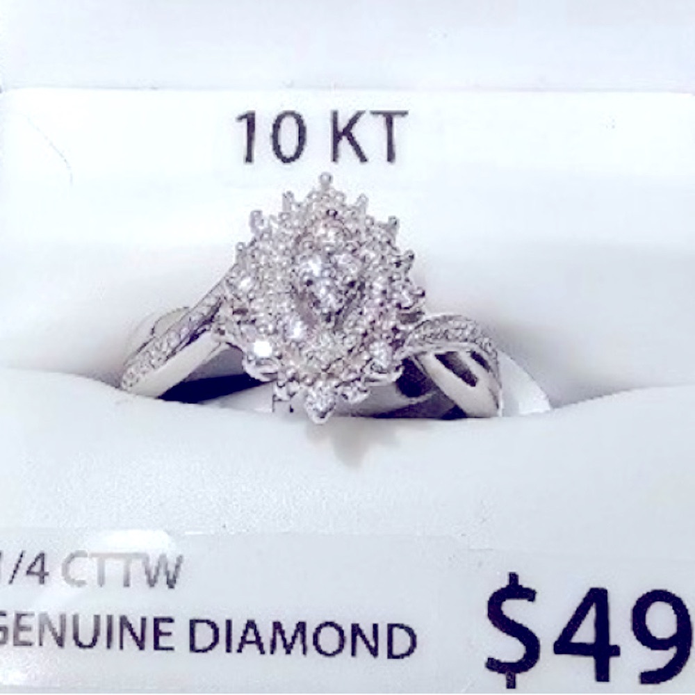 KEEPSAKE the "Jazz Marquis" engagment ring